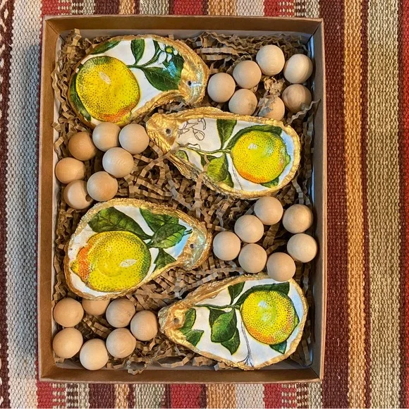 DECOUPAGE OYSTER SHELLS NAPKINS RINGS. - Picture 9 of 12